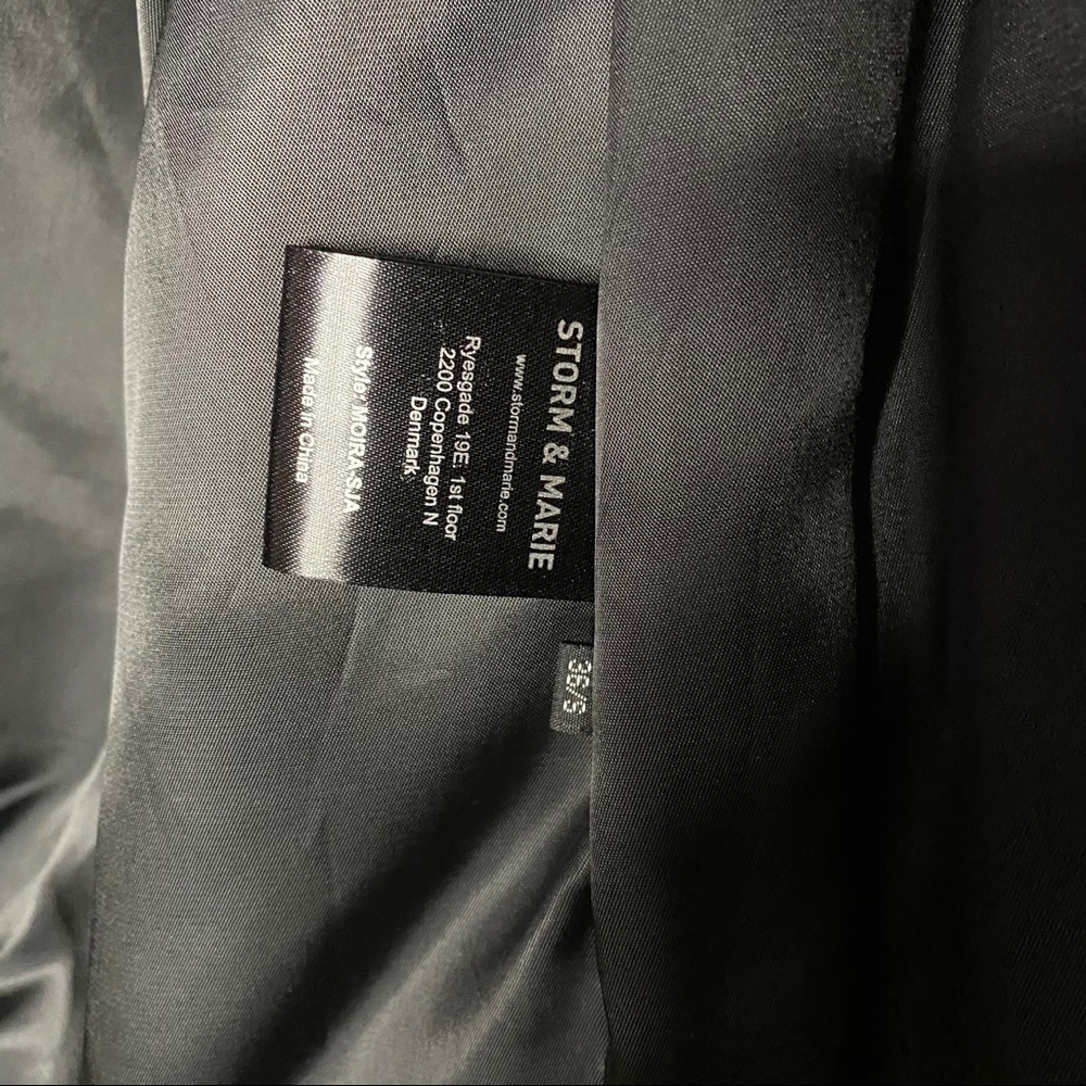 💥24 HR CLEAR-OUT💥 Storm & Marie Jacket - Picture 4 of 5